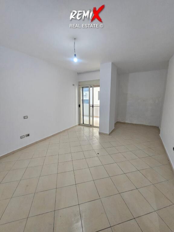 JEPET ME QERA APARTAMENT 2+1 PRANE KQZAZIT DURRES