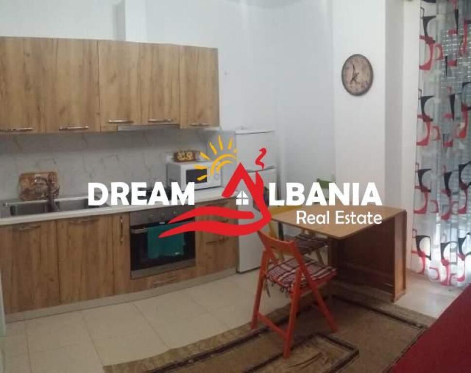 Appartamento 1+1 in affitto vicino all'Ingegneria delle Costruzioni, Tirana (ID 42111508)