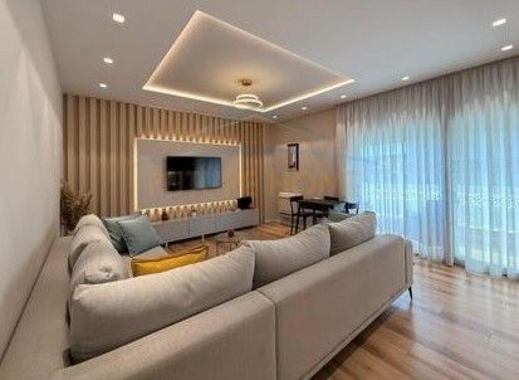 Shitet, Apartament 1+1, Rezidenca Sofia, Tiranë.