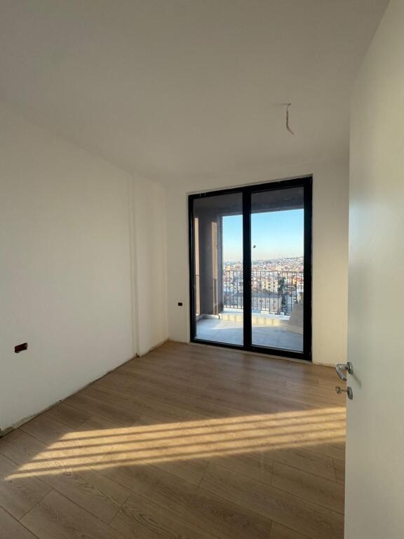 Shitet Ap 1+1 📌Rruga Siri Kodra,tek Frigoriferi (kompleks në ndërtim)