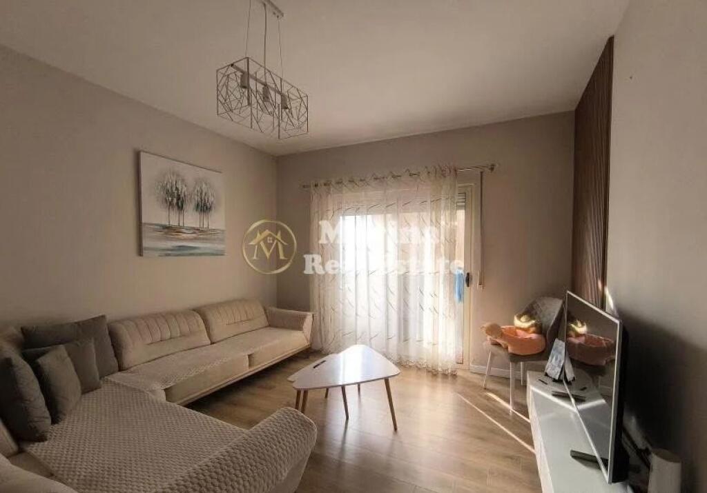 Rent | Apartment 2 + 1 | Cabej Buildings, Yzberisht | 450 €/month