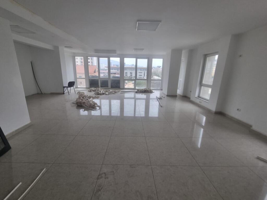 Commercial space for rent at Aviation Field