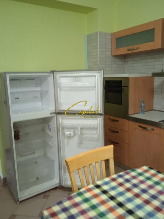 APARTAMENT ME QIRA 2+1 RRUGA E DURRESIT 65.000 LEKE