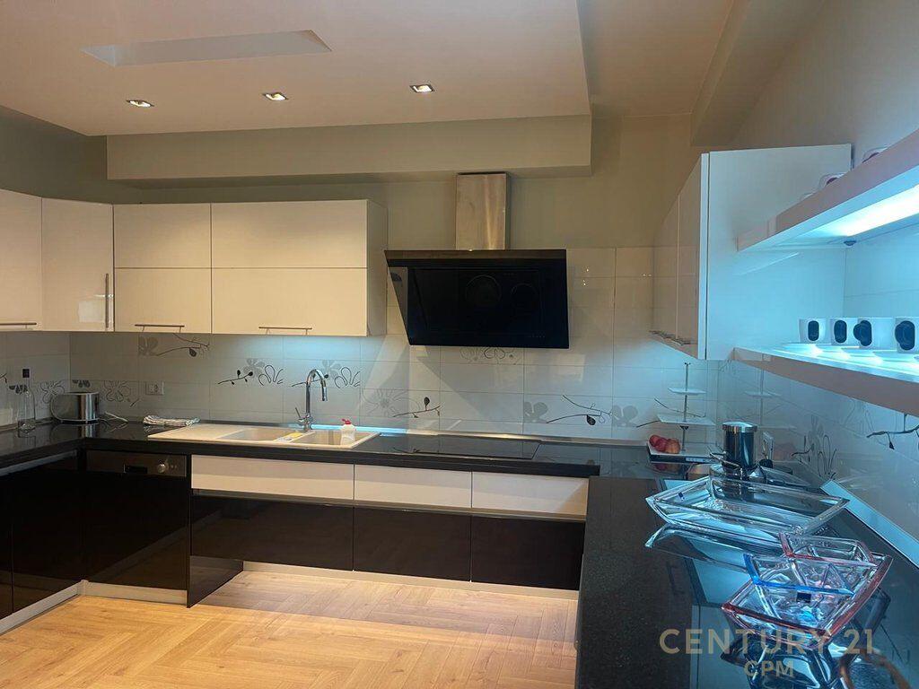 Apartment 2+1+2 for rent in Ish Bllok, near the University Bookstore.