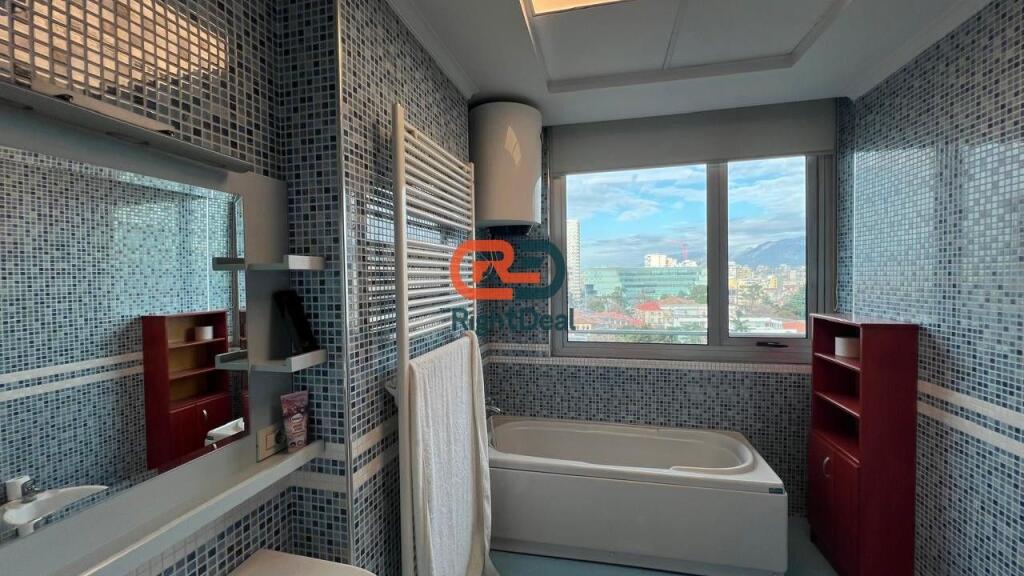 Tek ETC, Jepet Me Qira Super Apartament 3+1+2 I Mobiluar !!!