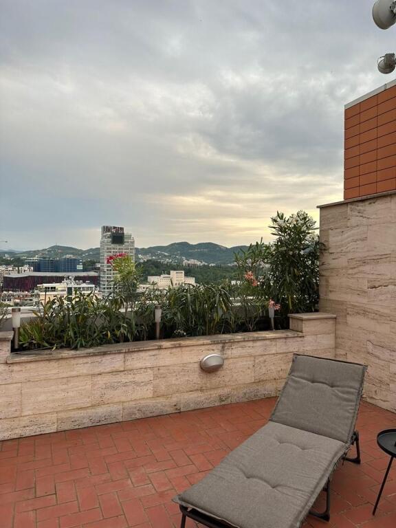 Apartament 2+1 për qira – ETC