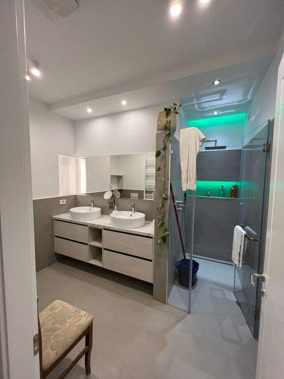 Luxurious 1+1 apartment for rent in the Municipality of Paris, near the Dinamo Complex