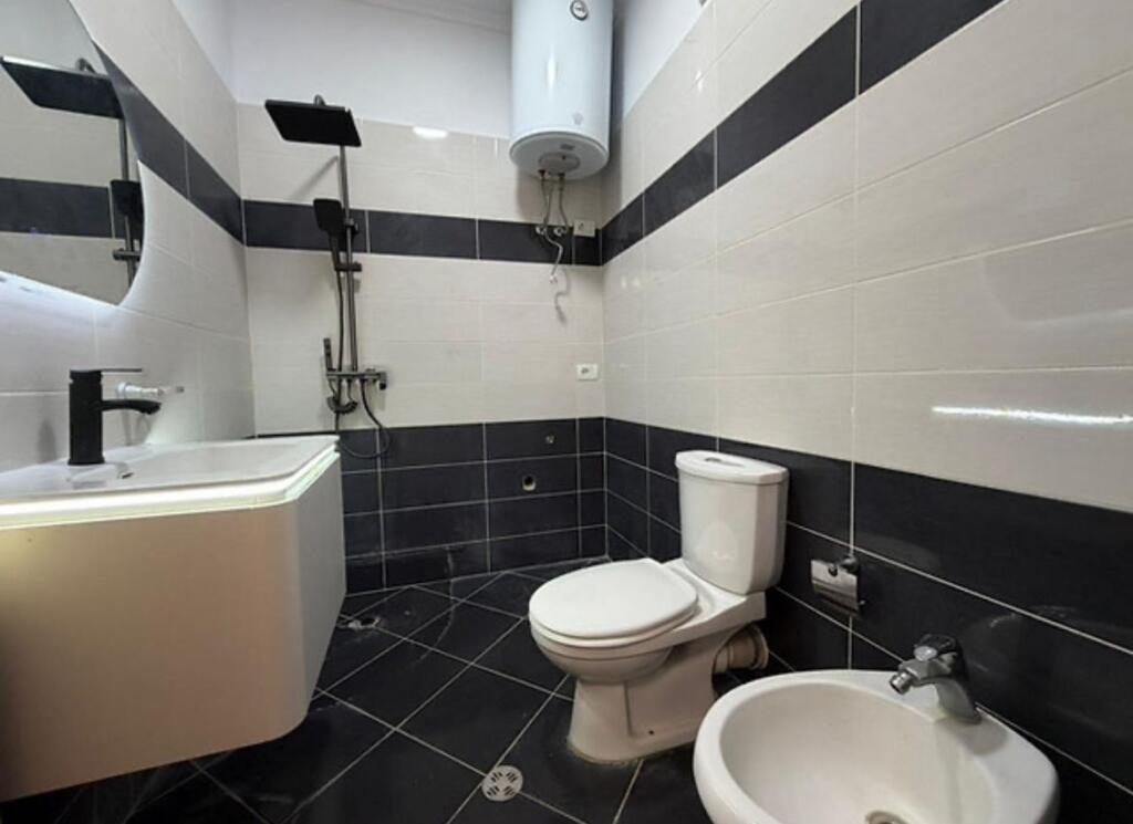 Apartament 2+1 Shitet Pall. Shigjeta/ Hotel Marinaj