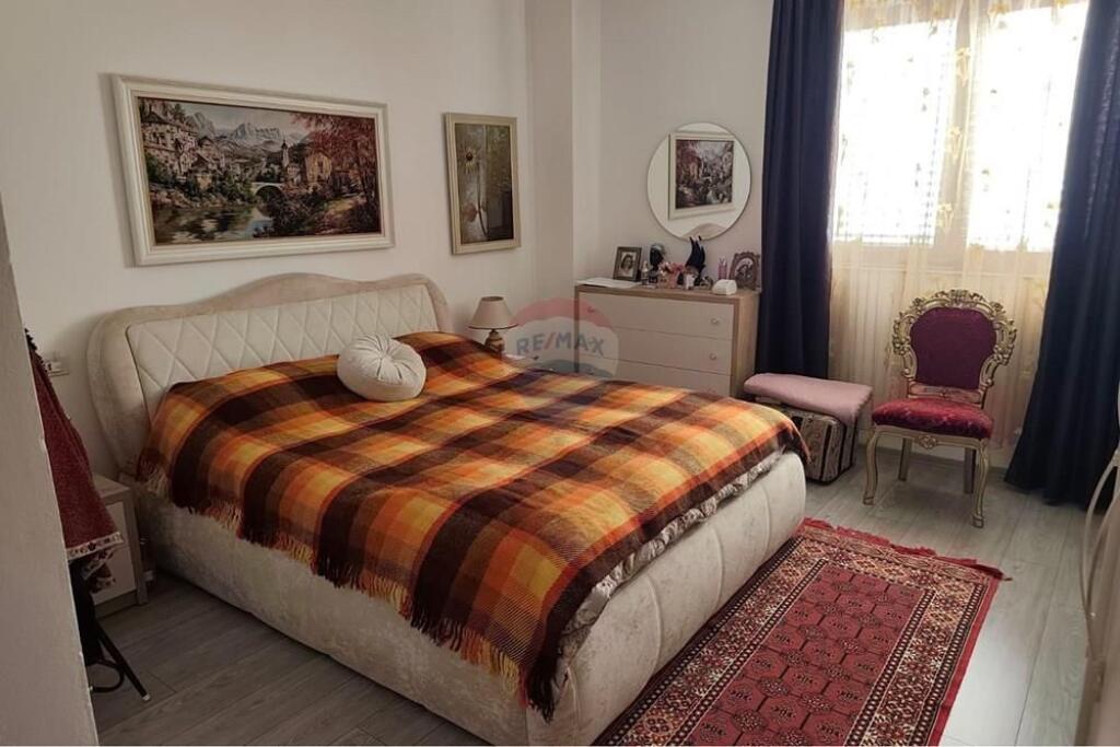 Apartment 2+1+2 for sale at Zogu i I Boulevard