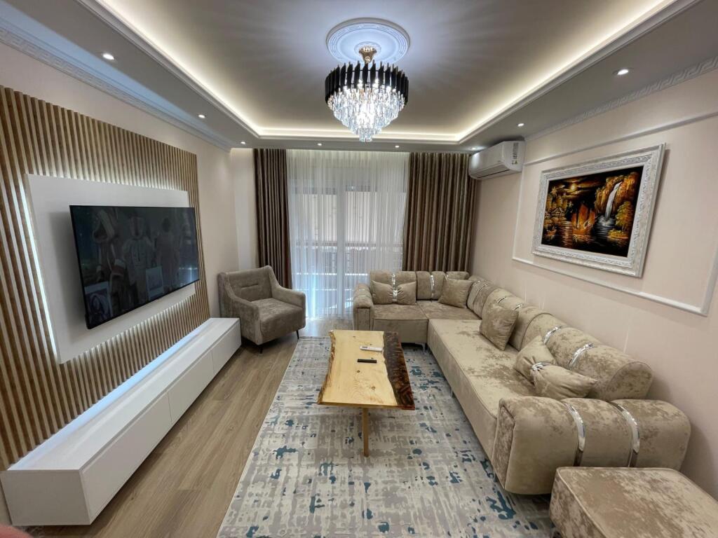 Apartament 2+1+2 tualete plus poste parkimi per qera,Kompleksi Colombo Liqeni i Thate