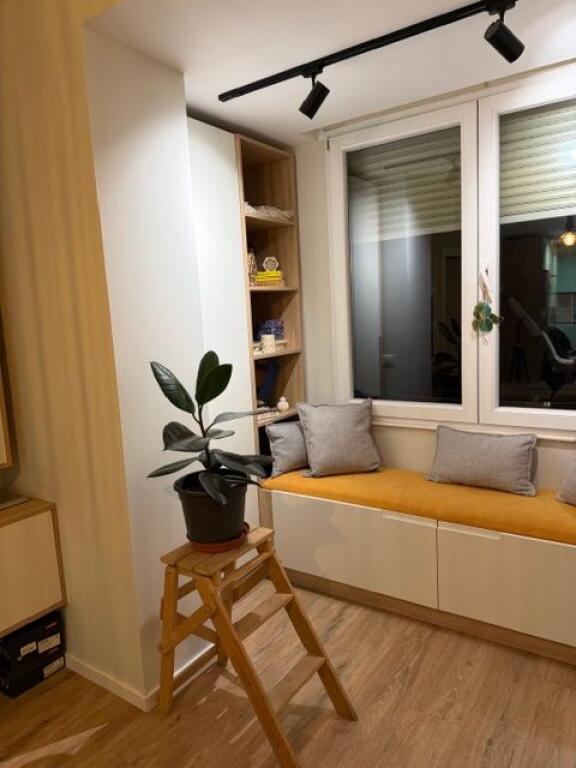 Apartament me qira 64m2 – Myslym Shyr (prane Gjykates se Shkalles se Pare)