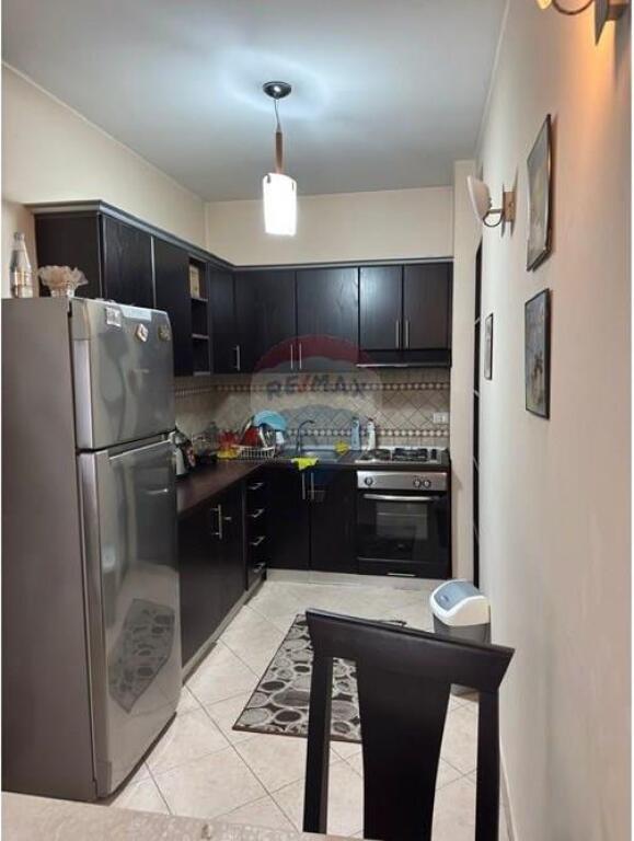 Apartament 1+1 per shitje tek Pazari i Ri