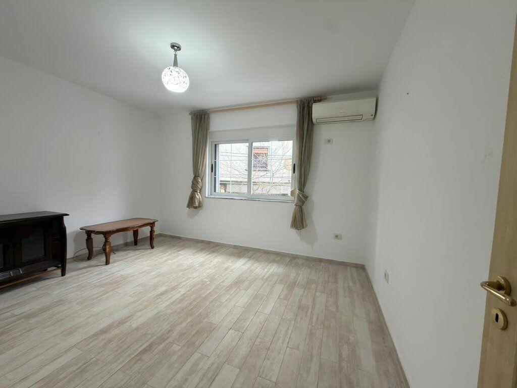 PRANE BULEVARDIT ZOGU I PARE, SHESIM APARTAMENT 2+1