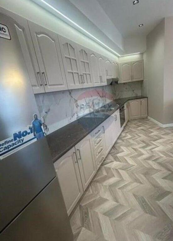 Apartament - Për Shitje - Rruga e Barrikadave, Tiranë(ID: 530221066-268)