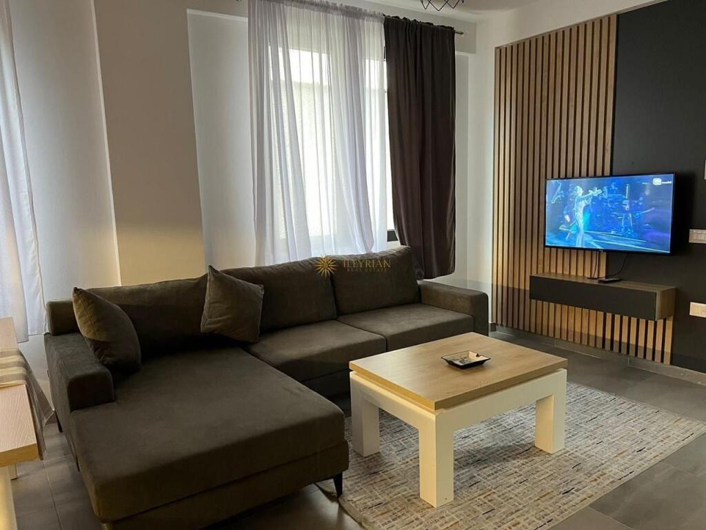 Shtepi private me qira ne Selite