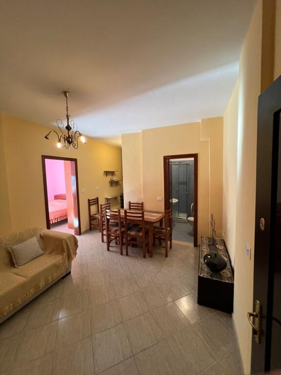 🏡✨ Jepet me Qira Super Apartament 1+1 – Shkëmbi i Kavajës (Afatgjatë)