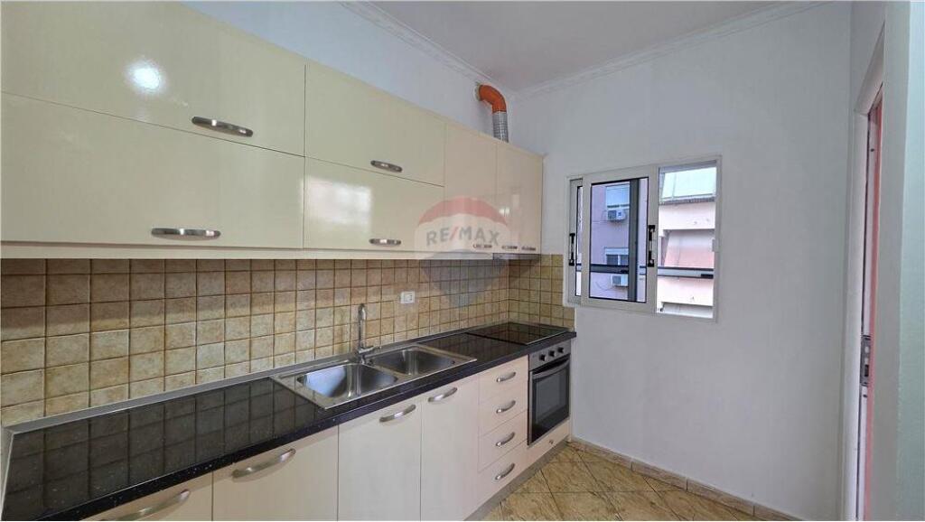 🔑 Apartament 2+1 me qira afatgjatë, Rr. e Çipajve (pranë Nisatel) 🏡