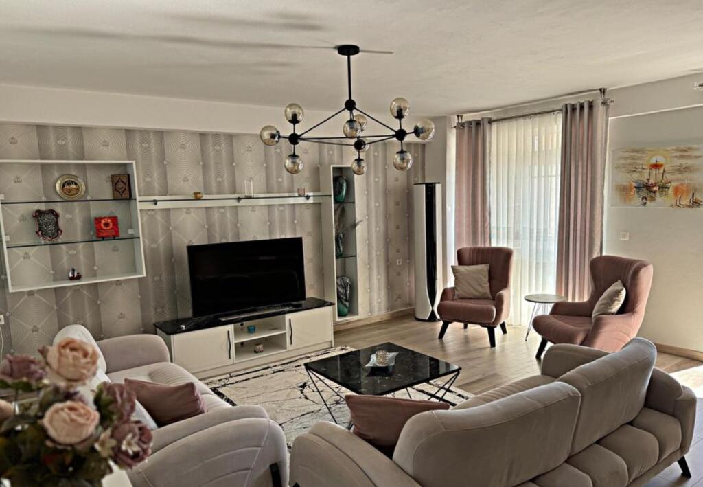 🌟 3+1+3 për Shitje – Apartament Luksoz në Sarandë