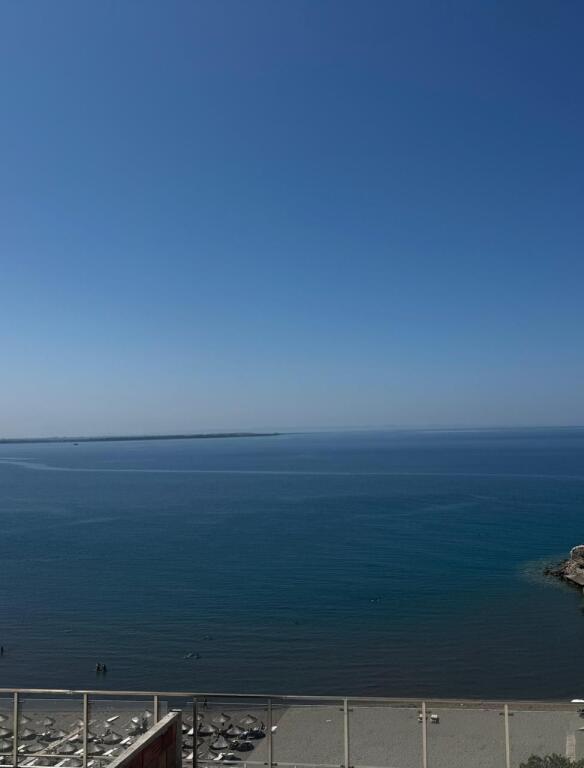 JEPET ME QERA HOTEL-BAR -RESTORANT +PISHINA NE RANEN E HEDHME, SHENGJIN MOBILIM MODERN I DHOMAVE DHE BAR RESTORANTIT