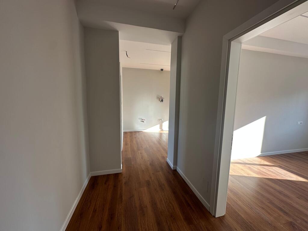 SHITET APARTAMENT 2+1+2, BULEVARDI, DURRES