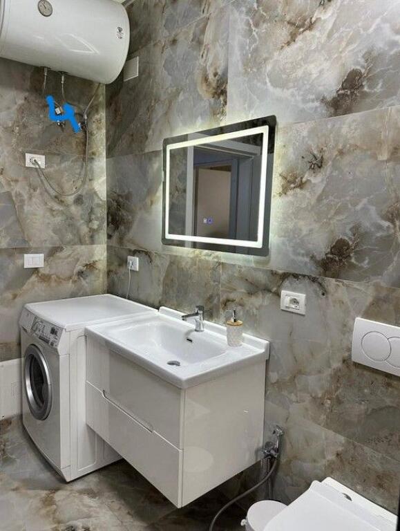 Qira, Apartament 2+1, Sheshi Willson,ne Tiranë