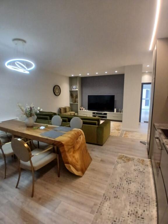 Shitet apartament 2+1+2+🅿️ Rruga Jordan Misja 2400€ /m² !