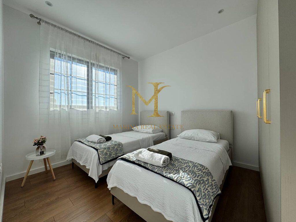 Qira super apartament 2+1+2 banjo + terrace te madhe ne Durres