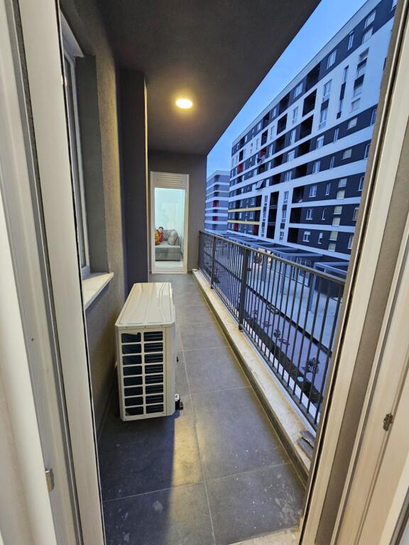 VENDESI APPARTAMENTO 3+1 UNIVERS CITY