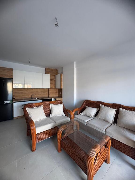 Jepet apartament 1+1 me qira – Zona 5 Maji