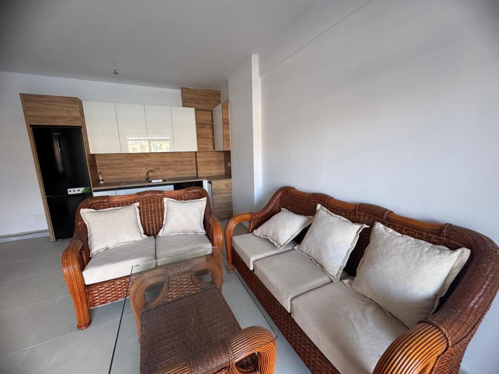 Jepet apartament 1+1 me qira – Zona 5 Maji