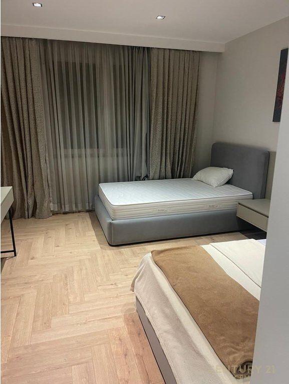 Apartment 2+1+2 for rent in Ish Bllok, near the University Bookstore.