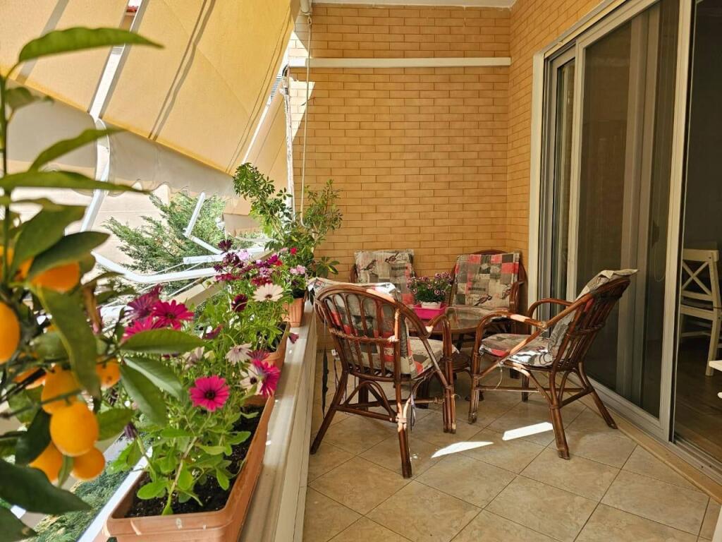 FOR SALE: APARTMENT 2+1 + 1 GARAGE /area: DRY LAKE