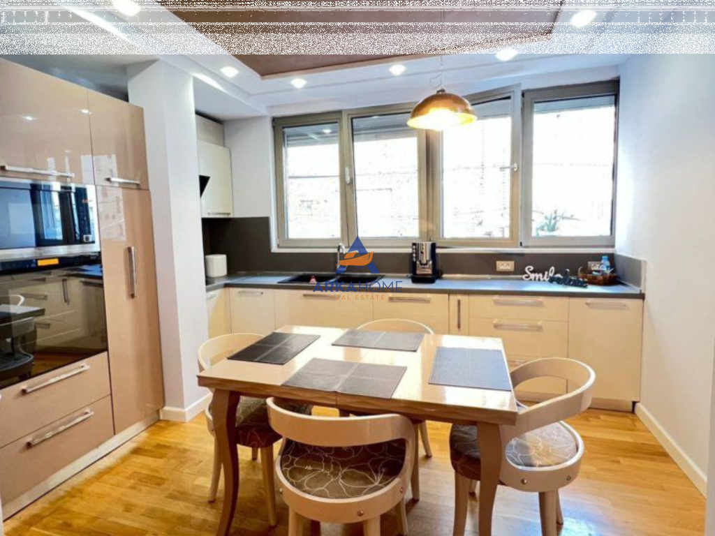 JEPET ME QERA APARTAMENT 2+1 "SHESHI SKENDERBEJ,QENDËR" 1200 EURO