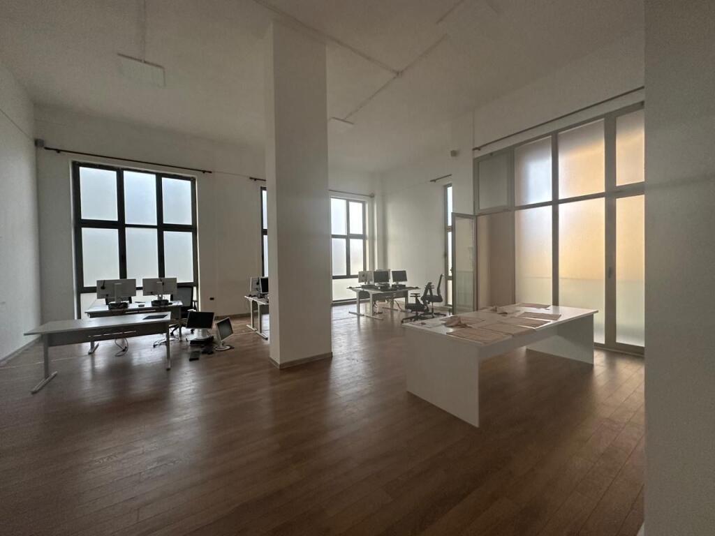 Office space for rent, Xhamlliku