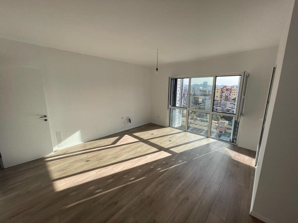 Apartament 1+1 për Shitje – Rruga 5 Maji, pjese e kompleksit Emerald ne Tiranë! 180,000 €