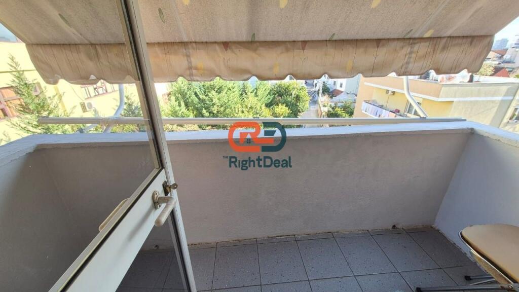 Prane Medrese, jepet me qera apartament 2+1 !!!