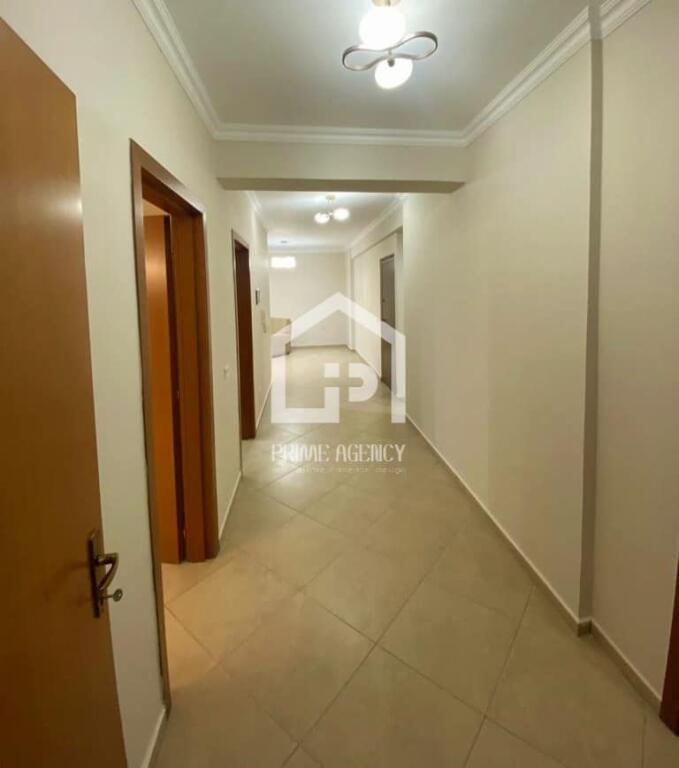 FOR RENT: Business premises / Kavaja Street / near the ORTHODOX CHURCH
