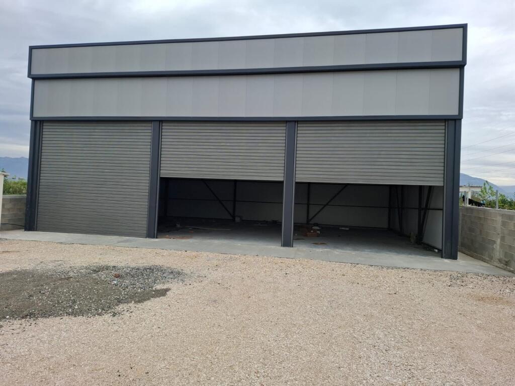 Magazine for rent Valias