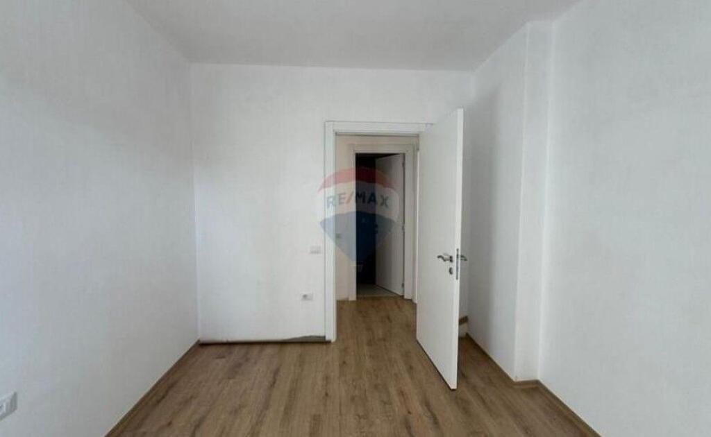 Appartamento - In Vendita - Via Elbasan, Tirana(ID: 530261060-1968)