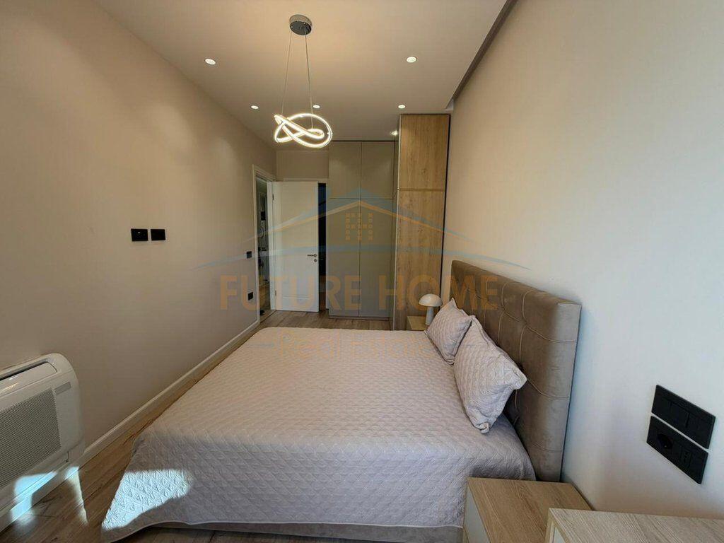 Qira, Apartament 2+1+Post parkimi, prane Air Albania,Tirane.
