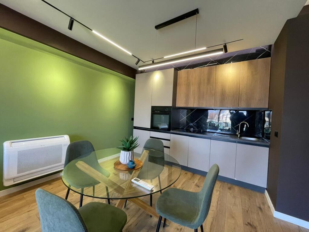 Apartment 2+1+Parking for rent at the Olympic Complex in the Paris Municipality.