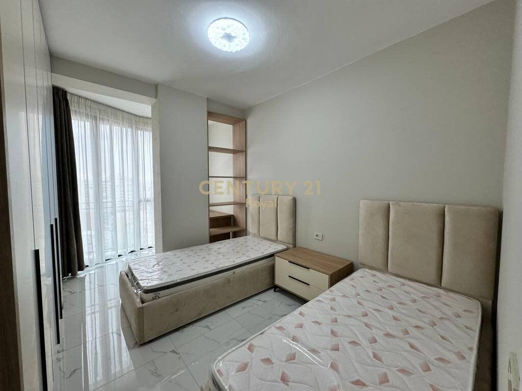 Appartamento 2+1 in Affitto in Via Mine Peza, nel Golden Tower Residence Tirana - 900€ | 93.7 m²