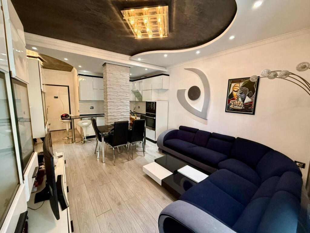 📣 SUPER RENT Apartment 1+1 With Balcony 📍 Near the Municipality Underpass 🛣️ "Shkelqim Fusha" Street ✨💶 Price 600 Euro