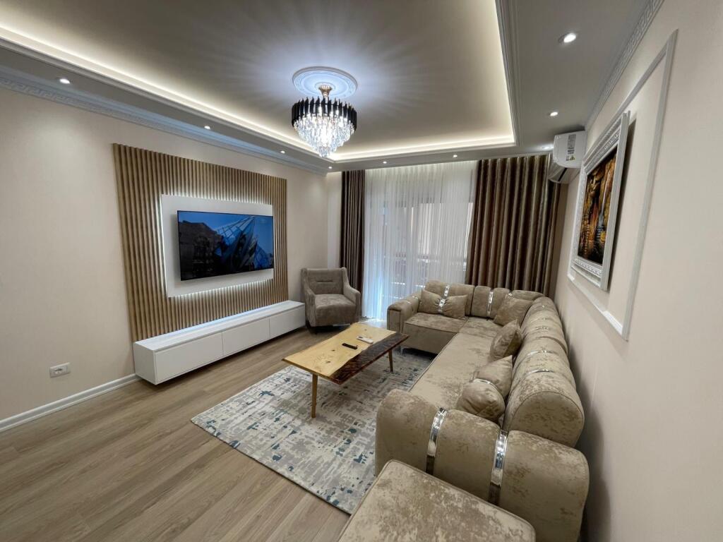 Apartment 2+1+2 for rent with parking space, Colombo Complex