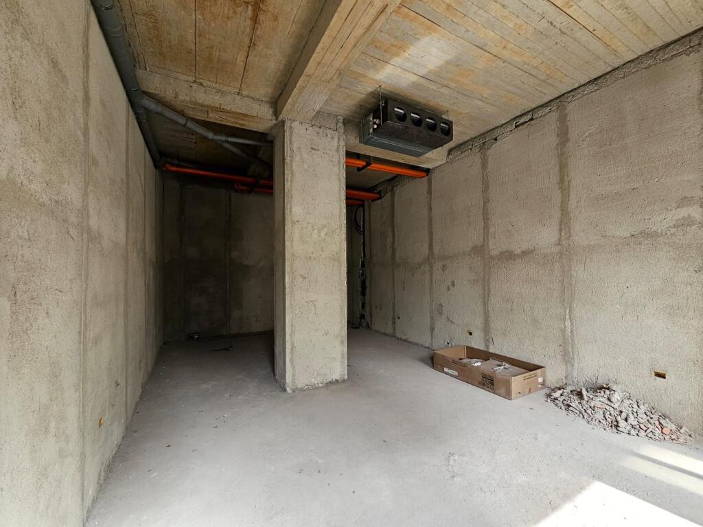 SHITET DYQAN – AFËR SHESHIT PRANVERA, DURRËS