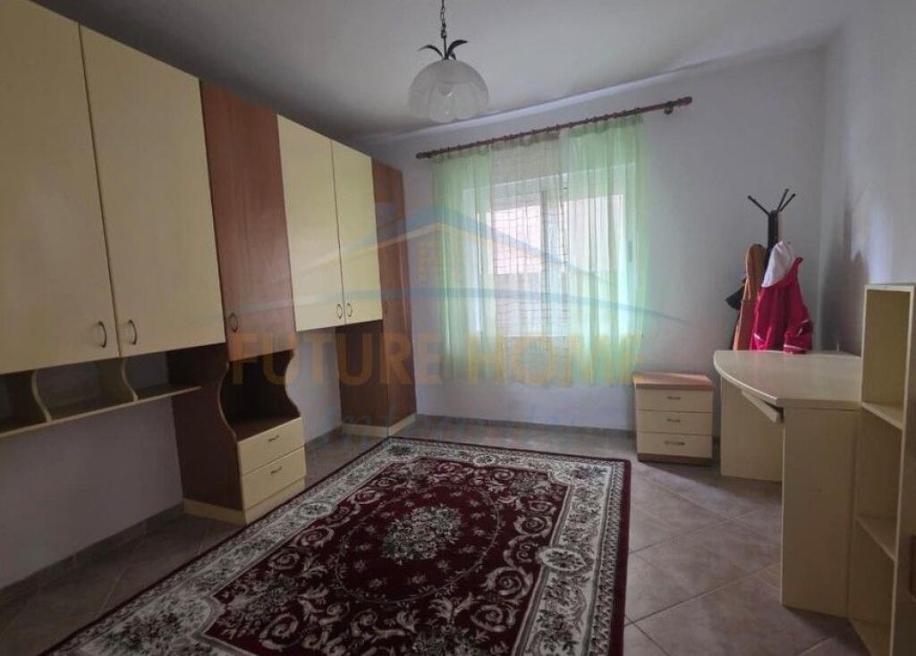 Rent, Apartment 2+1+2+2 Parking Spaces, Xhamlliku, Tirana