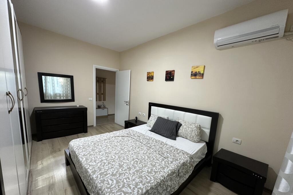 Liqeni i thate , luxury 2+1 apartment for rent 700 euro