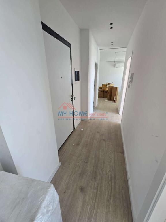 Apartament 2+1+Post Parkimi ne shitje Kompleksi Univers City Tirane