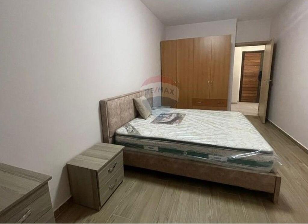 SHITET, APARTAMENT 1+1 i mobiluar, FRESKU