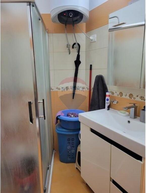 Condo/Apartment - For Sale - Komuna e Parisit, Tiranë